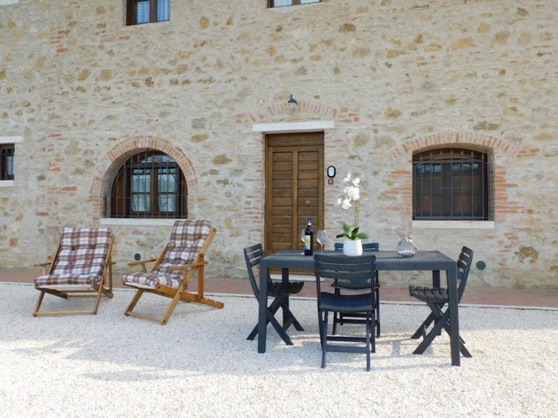 Casa Vacanze Senesi San Gimignano Exterior photo